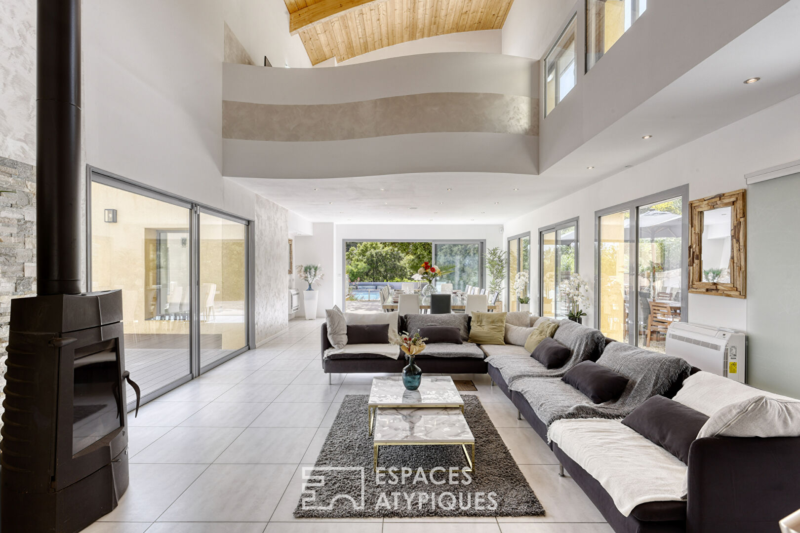 Demeure contemporaine XXL en Provence Verte