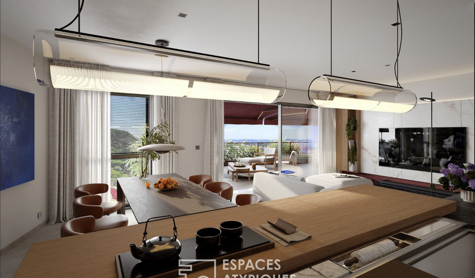 Atypical apartment with terrace and shops on foot