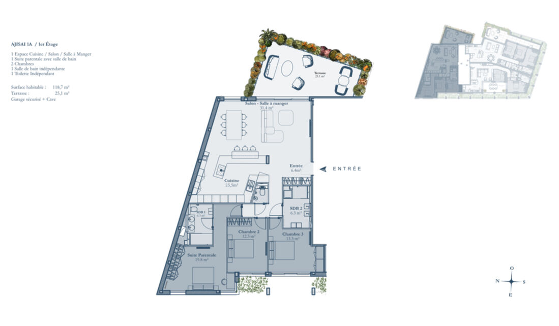 Atypical apartment with terrace and shops on foot