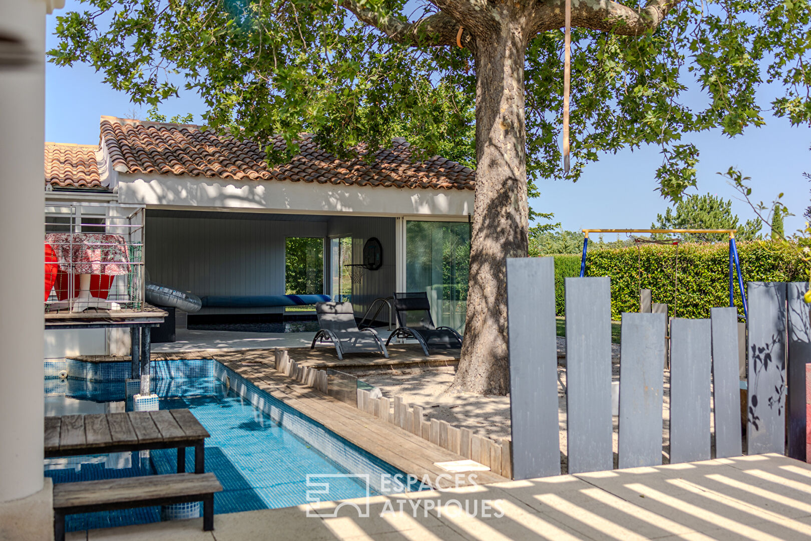 Maison d’architecte avec jardin et piscine