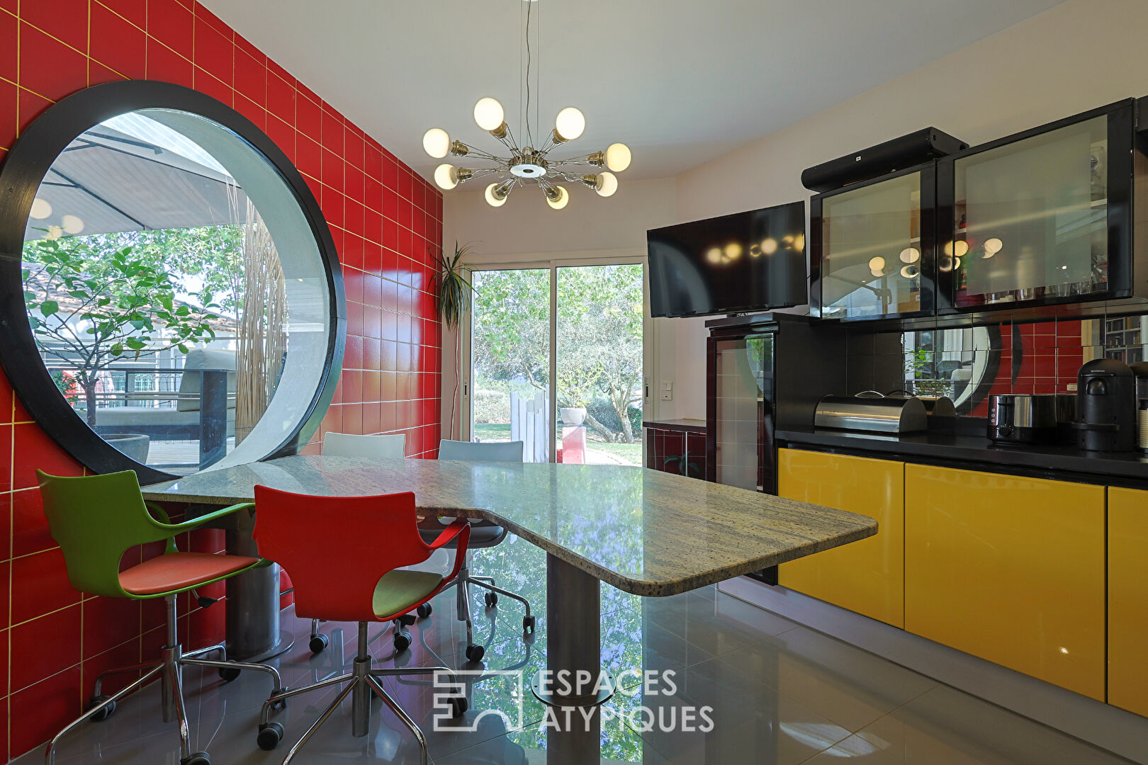 Maison d’architecte avec jardin et piscine