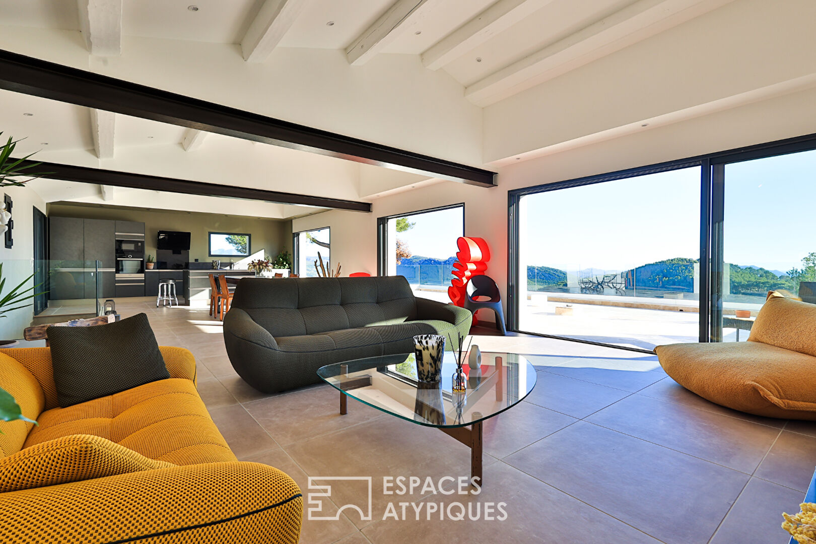 Maison contemporaine et sa vue panoramique