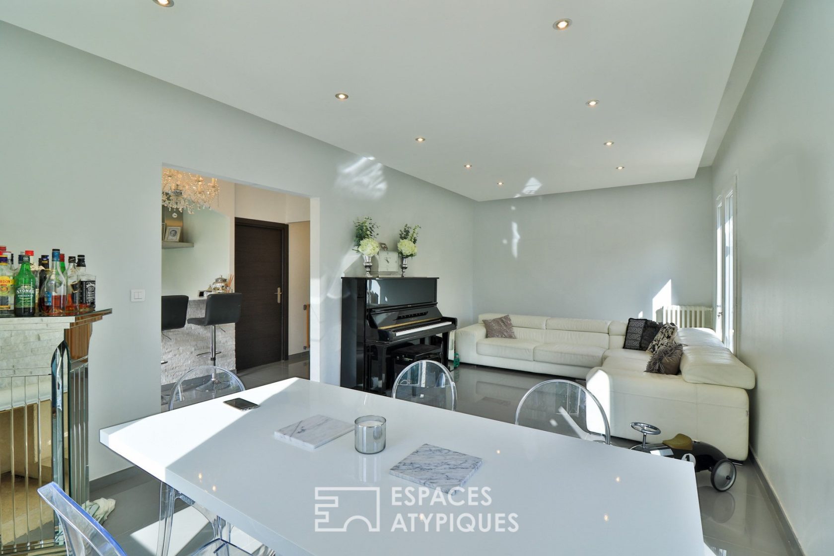 Renovated quiet 1950s house