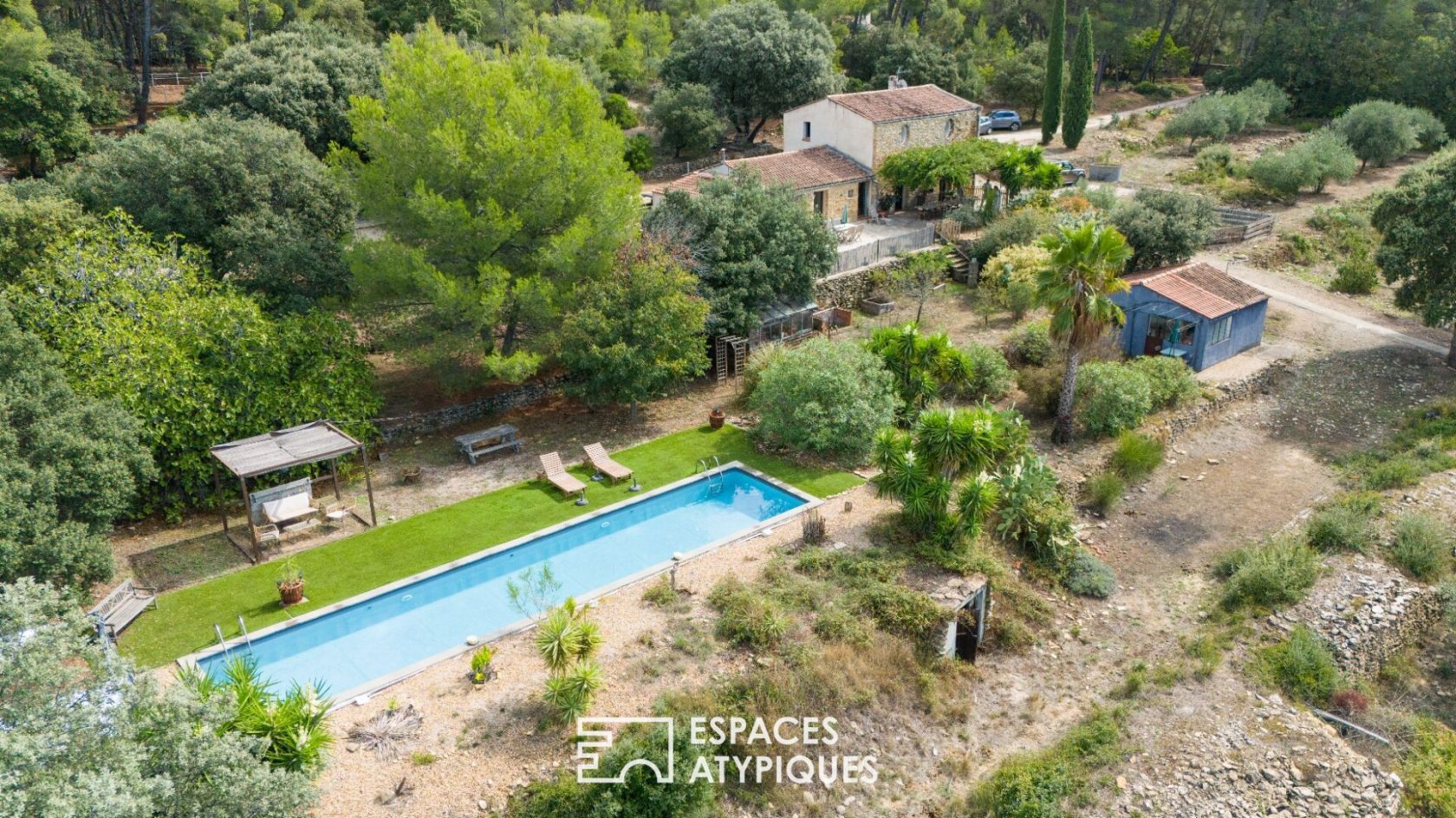 Provencal Bastide with View and Swimming Pool
