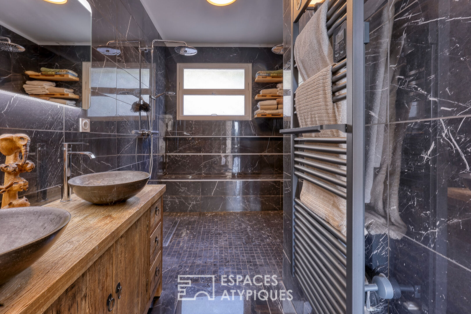 Renovated villa with panoramic view of Toulon harbor