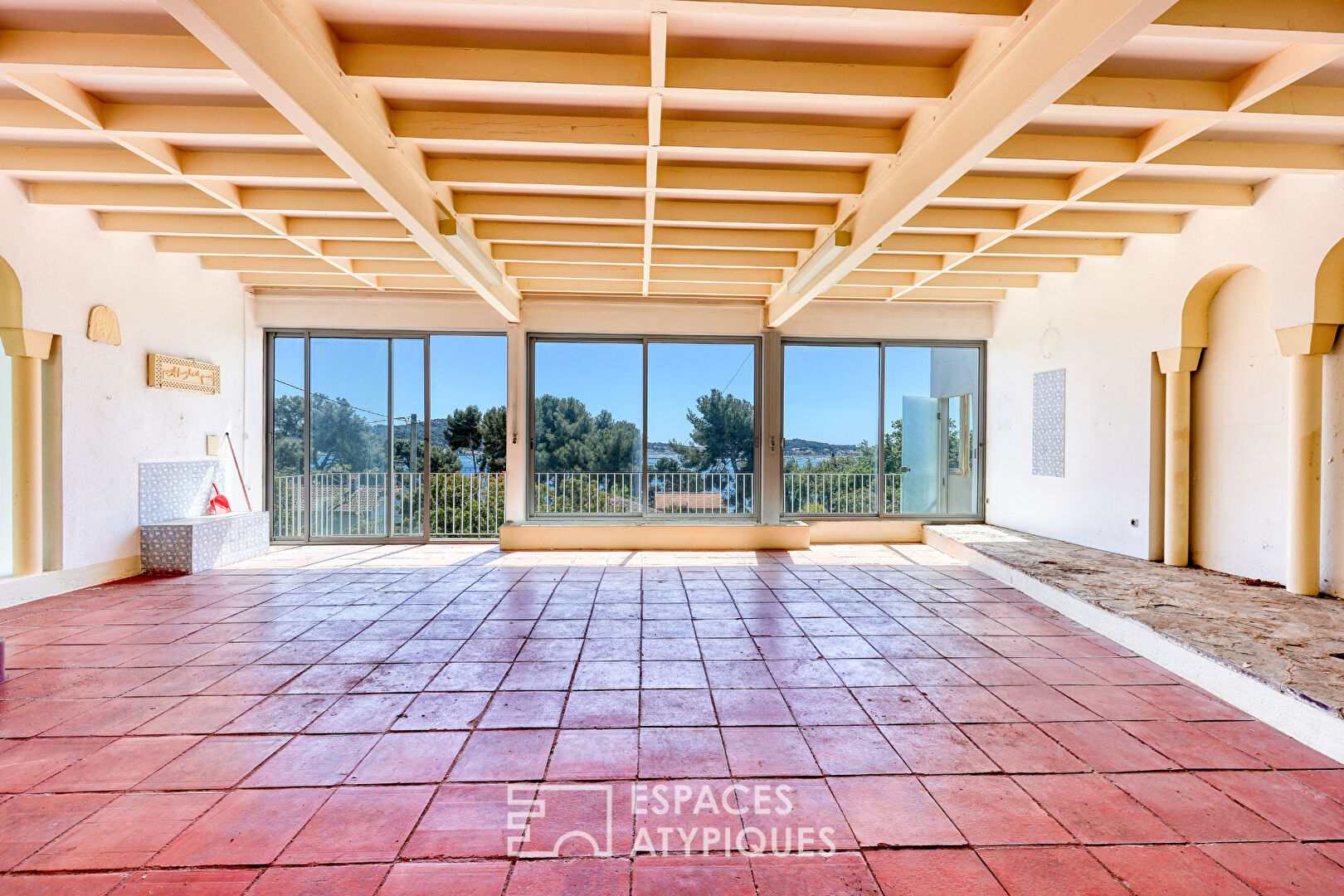 Appartement face à la baie du Lazaret à la Seyne -sur-Mer