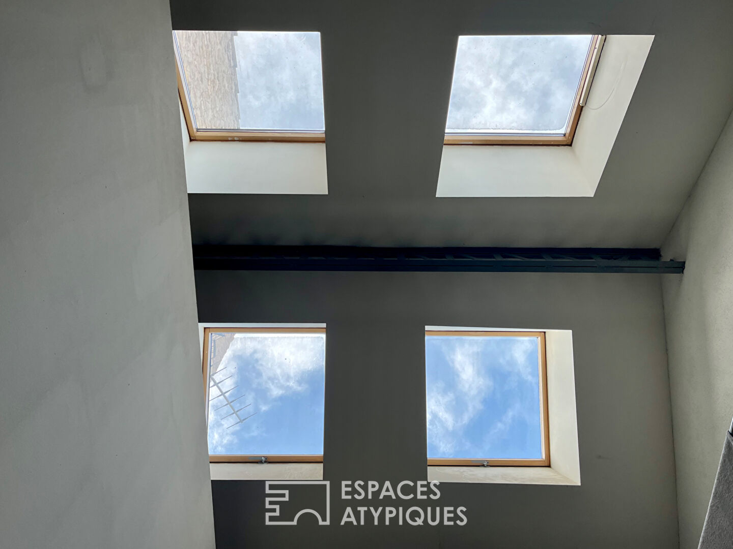 Sale of a lot of 25 apartments in Upper Town of Toulon