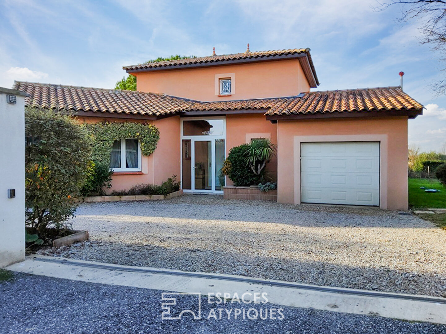 Villa avec piscine aux prestations soignées à quelques minutes d’ALBI