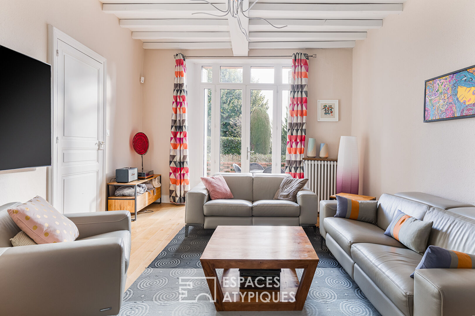 Maison de maître en ville avec piscine et vue imprenable