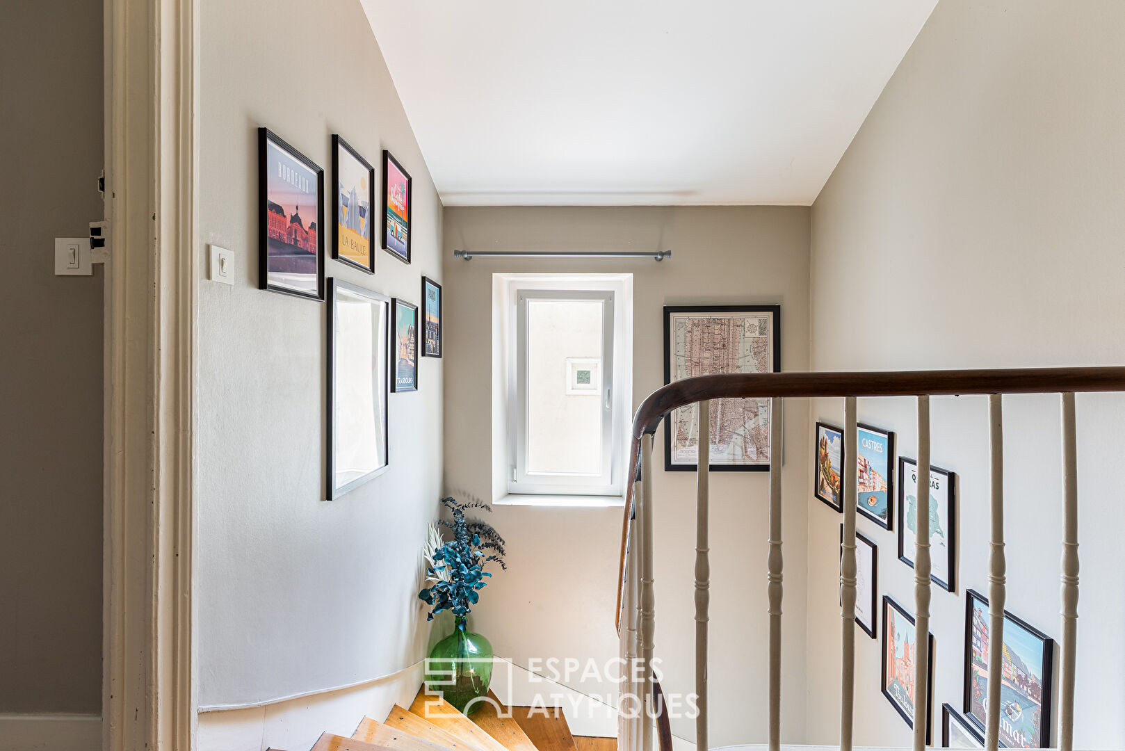 Duplex de charme avec terrasse et garage au coeur de l’Ecusson