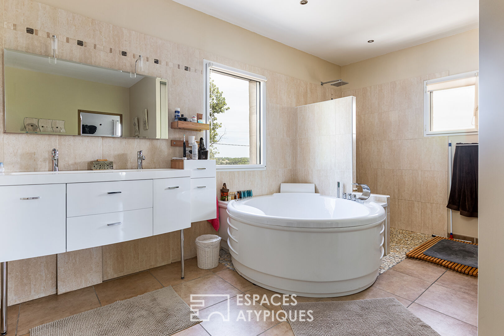 Maison familiale avec jardin et piscine proche de Gaillac