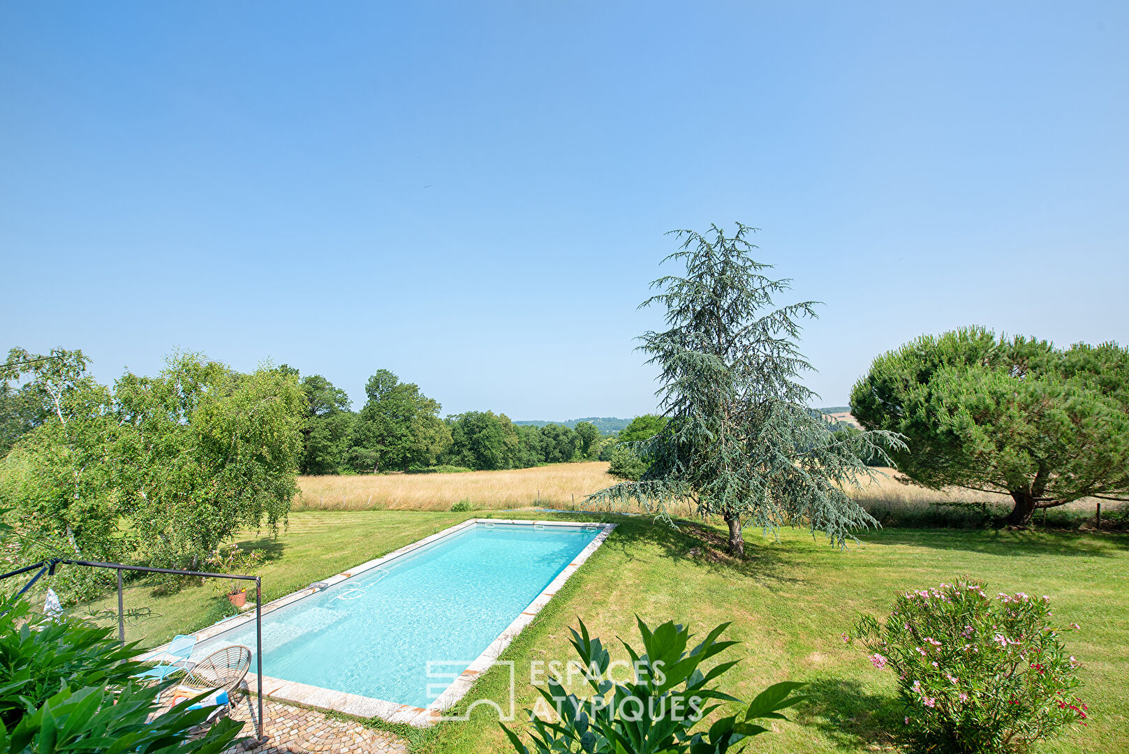 Charming property in the heart of the rolling Tarn countryside
