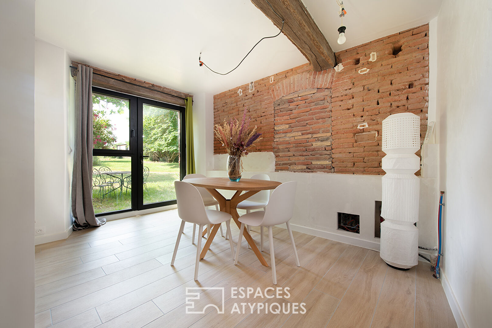 Charming property in the heart of the rolling Tarn countryside