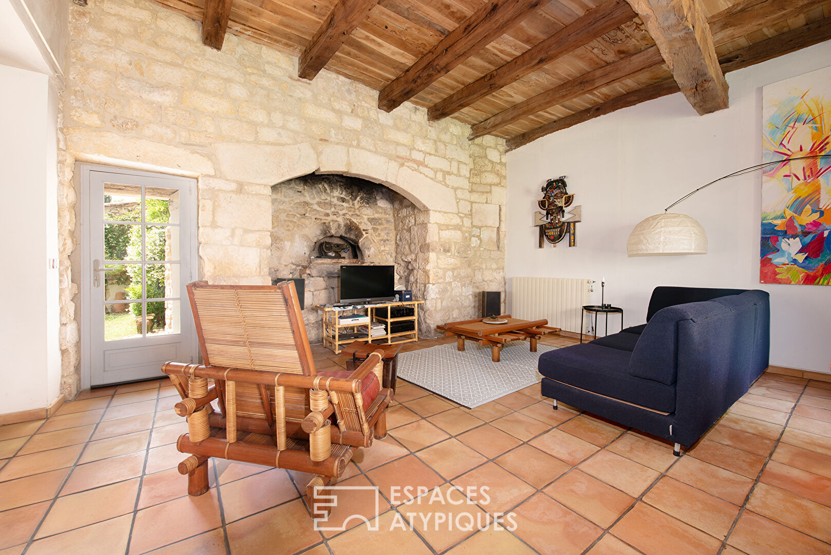 Former castle outbuilding with swimming pool, near Cordes-sur-Ciel