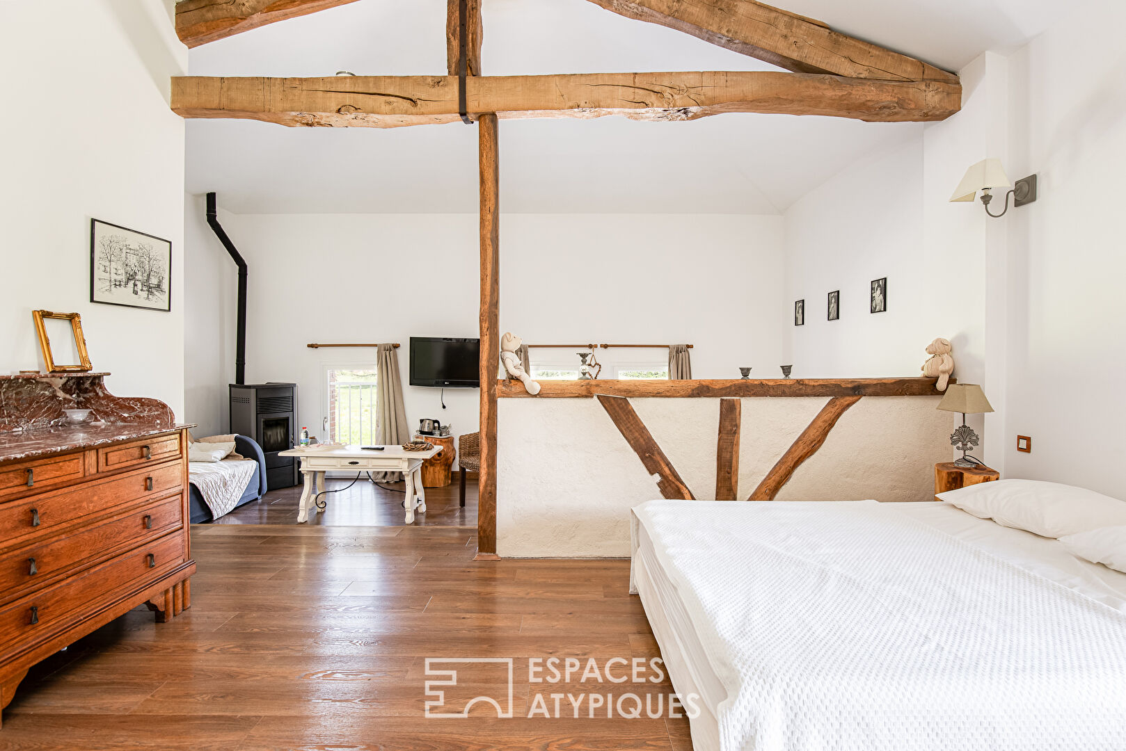 Superbe domaine de campagne, avec gîte et chambres d’hôtes.
