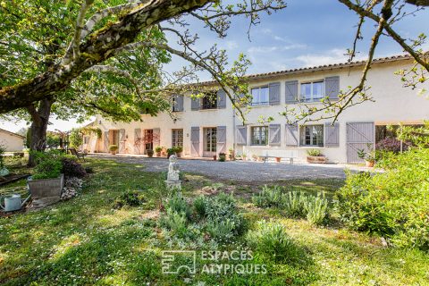 Superb country estate, with gîte and guest rooms.