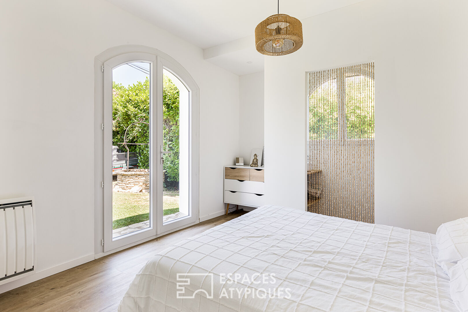 Beautiful villa with swimming pool on the heights of RABASTENS