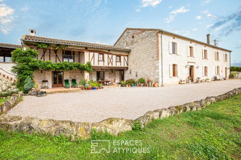 Renovated former wine estate in the heart of the Golden Triangle