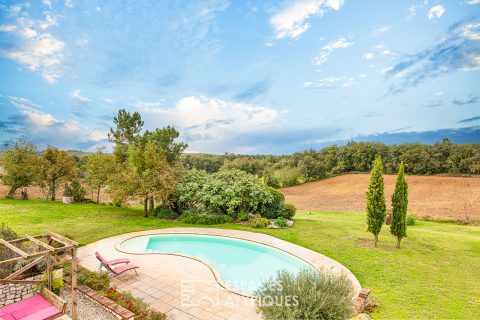 Renovated former wine estate in the heart of the Golden Triangle
