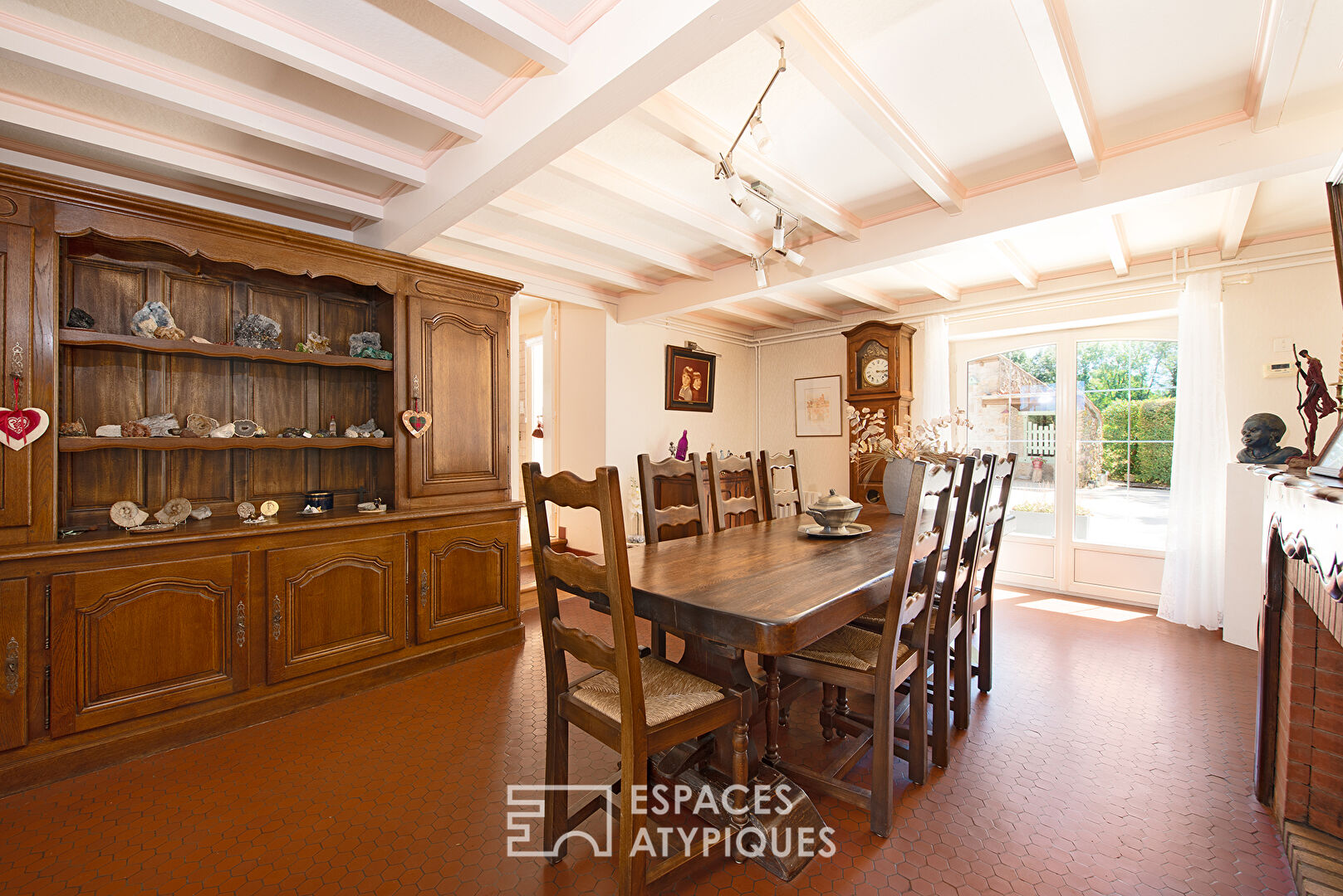 Charming house with wooded park and outbuilding 25 minutes from ALBI