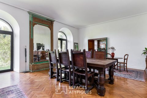 Maison de maître avec parc et dépendances