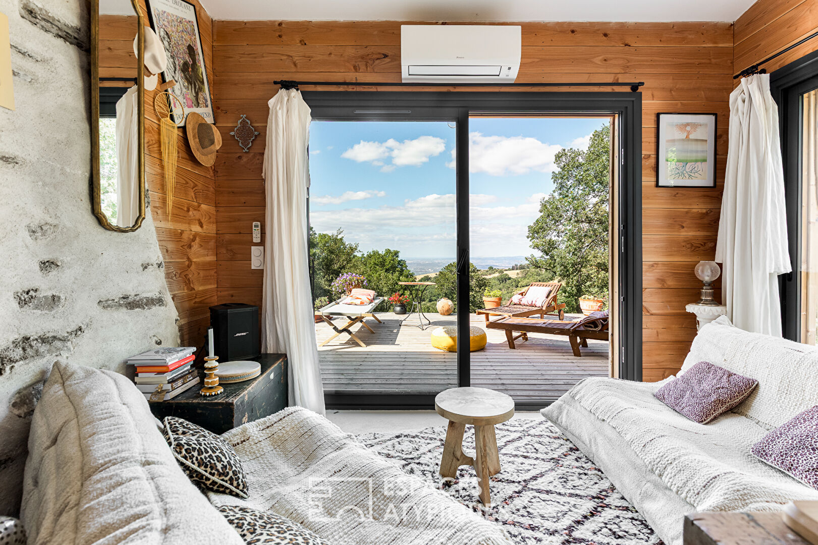 Estate with panoramic view in the heart of the Montagne Noire