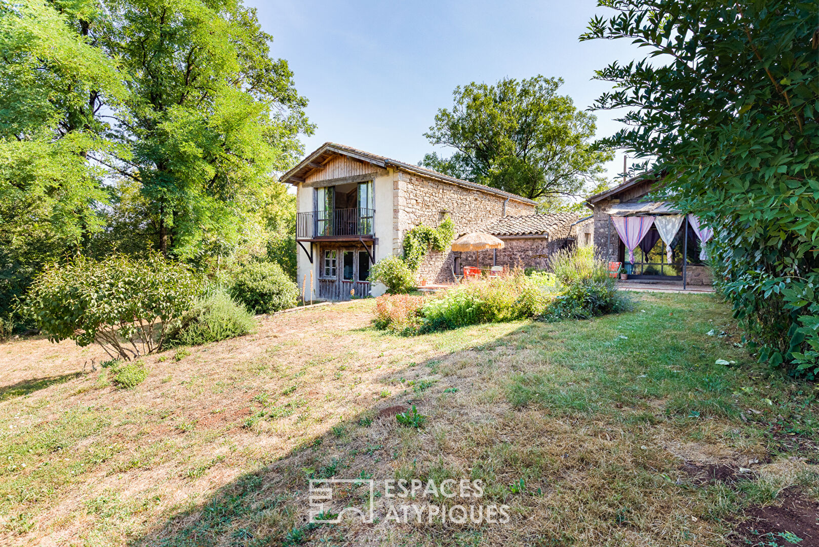 Maison de hameau dans un cadre bucolique