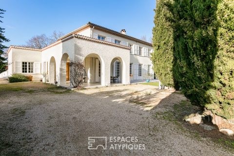 Exceptional house with park and swimming pool