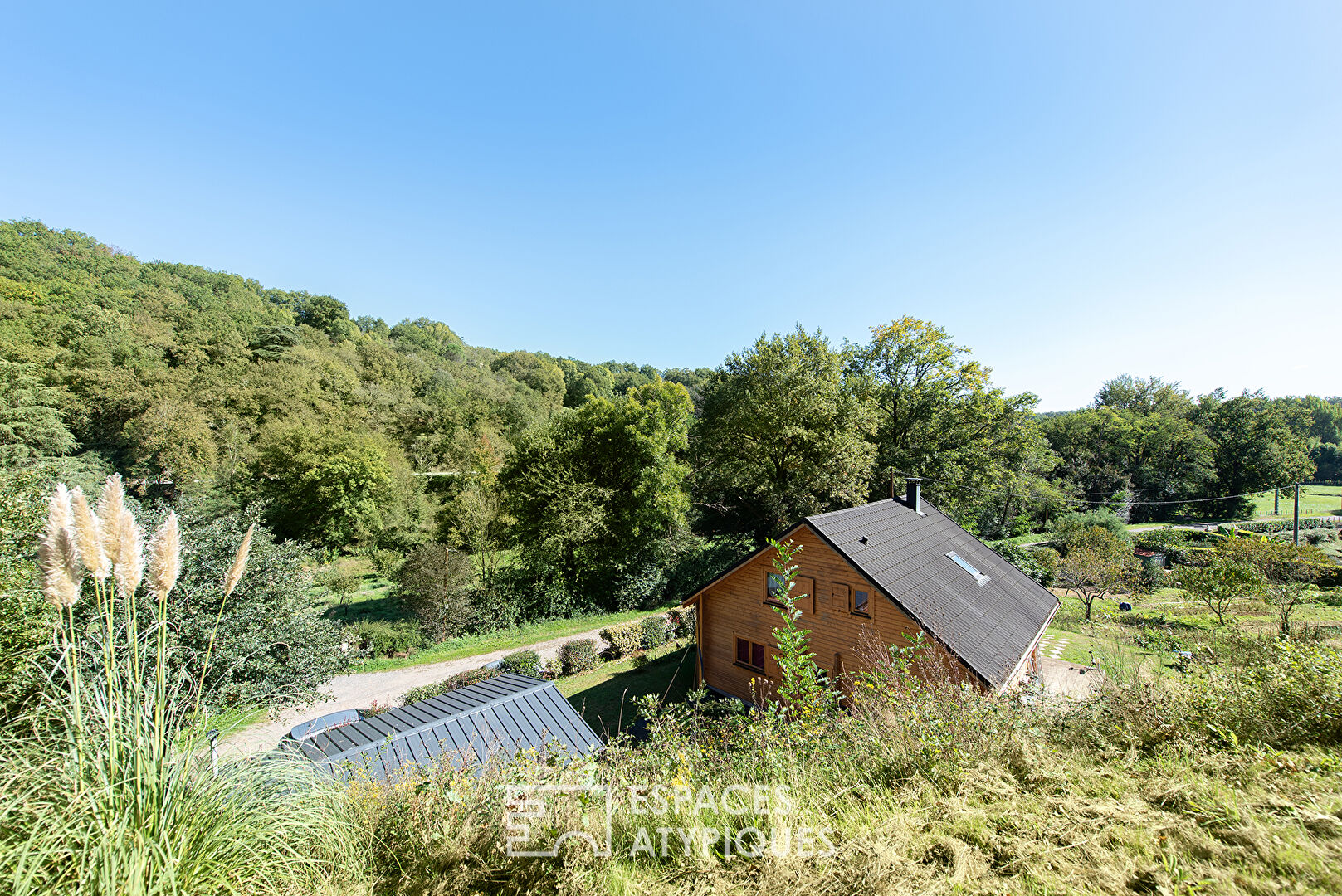 Chalet en bois au coeur de la nature