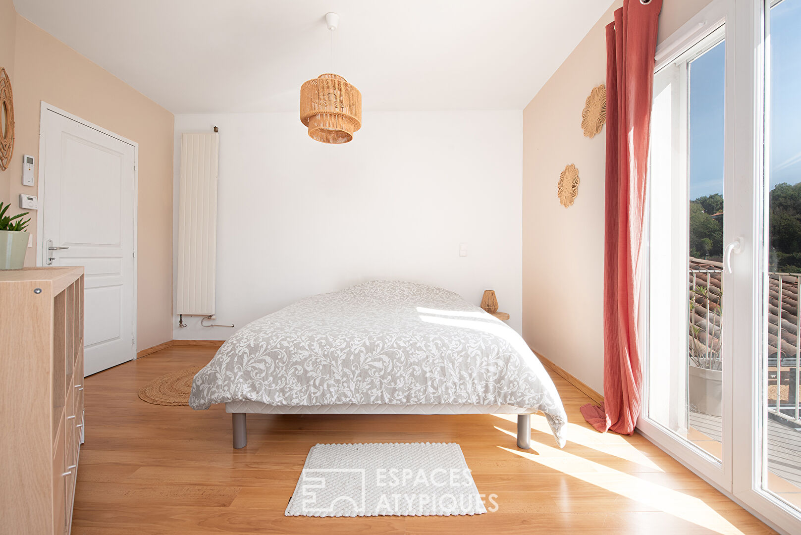 Belle villa avec piscine sur les hauteurs de PUYGOUZON