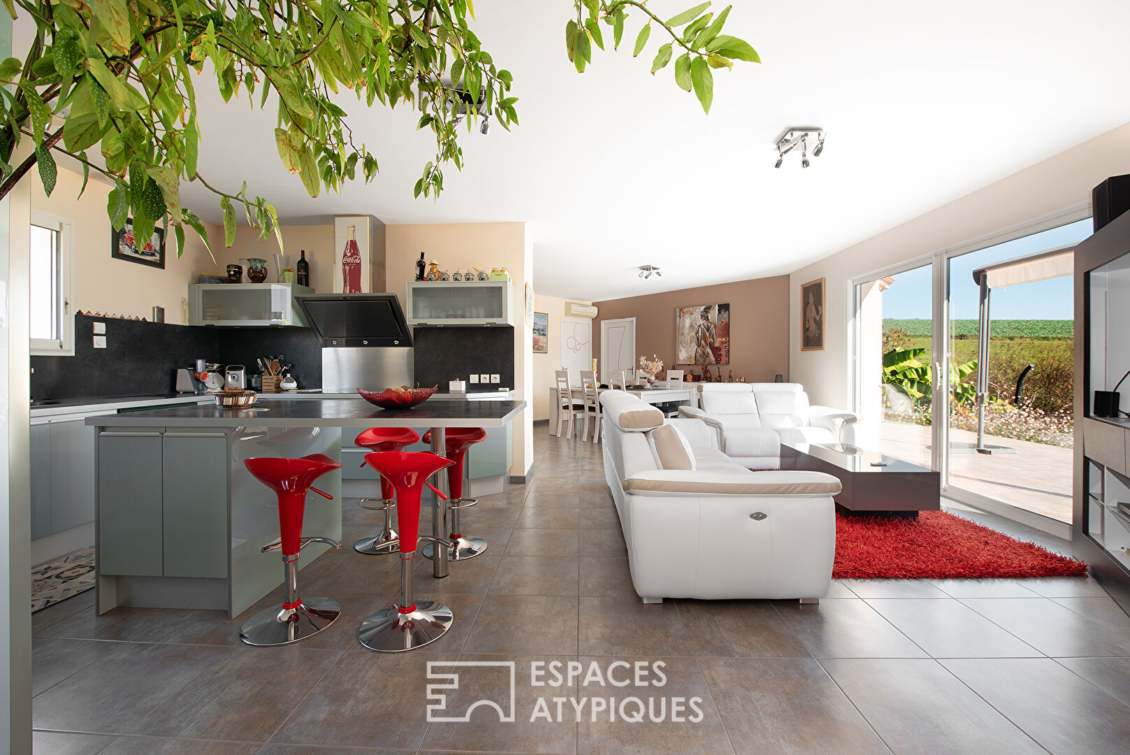 Villa avec piscine sur les hauteurs d’ARTHES