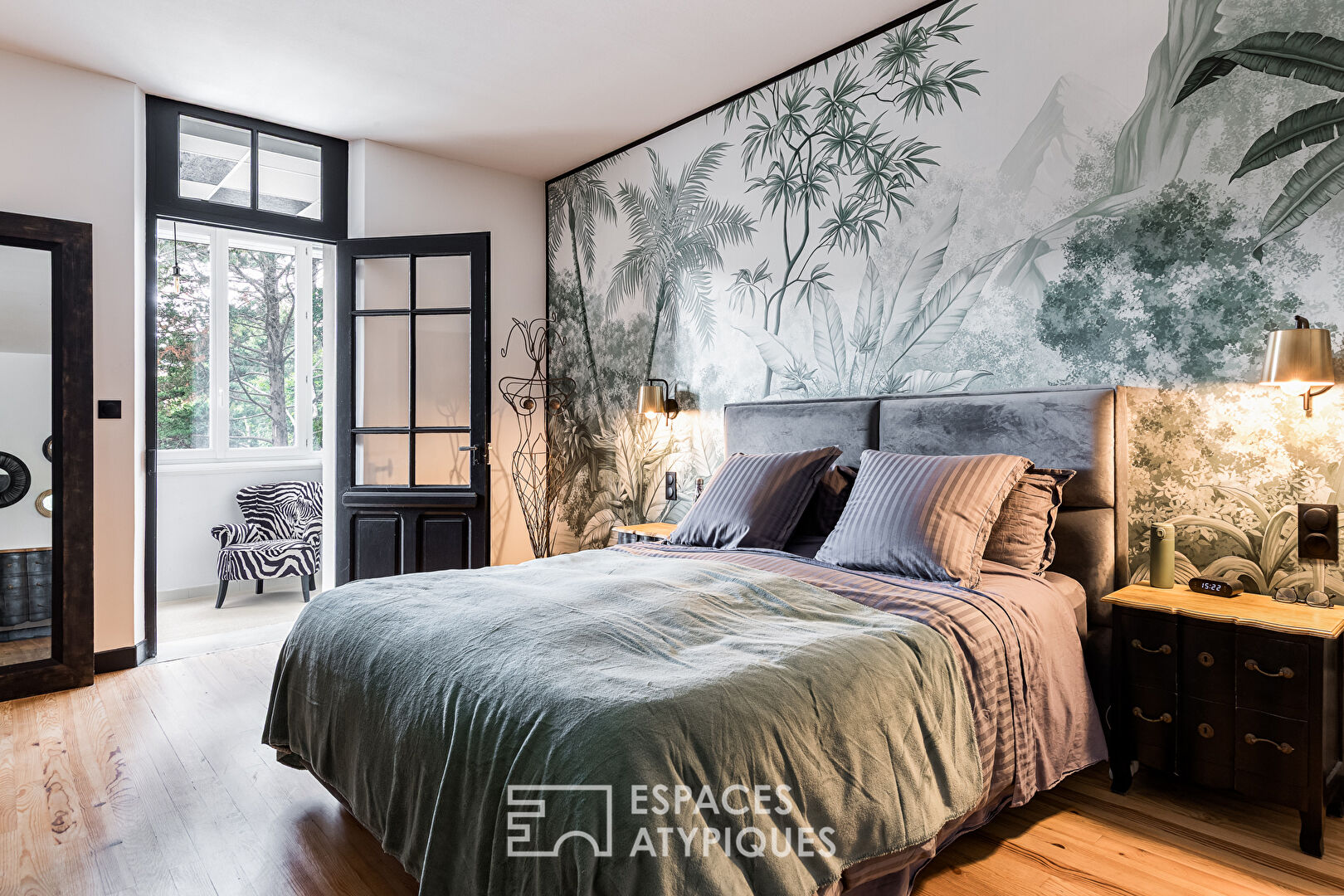 Maison des années 30 avec piscine et garage