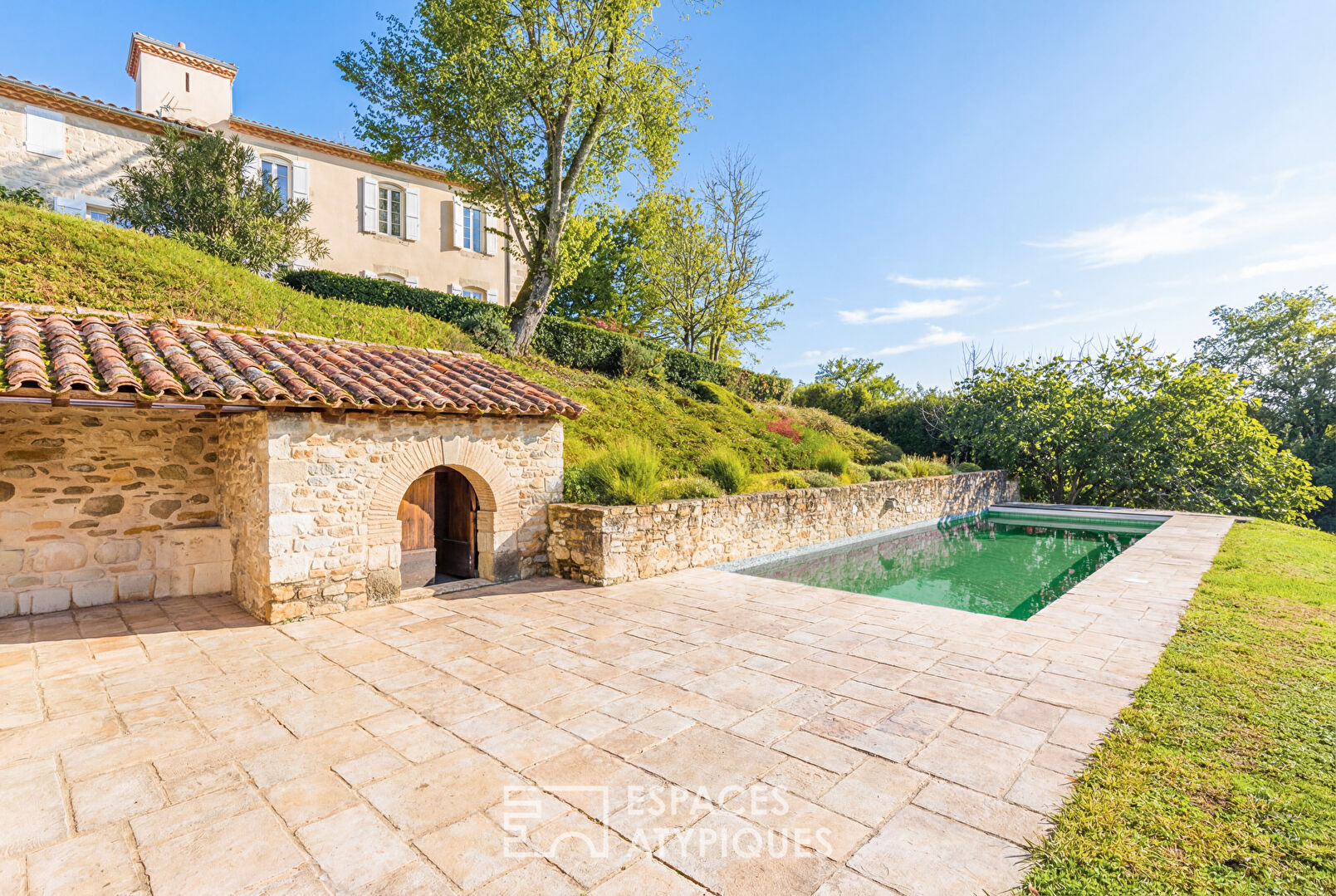 Propriété d’exception avec bois et prairies en pays de Cocagne