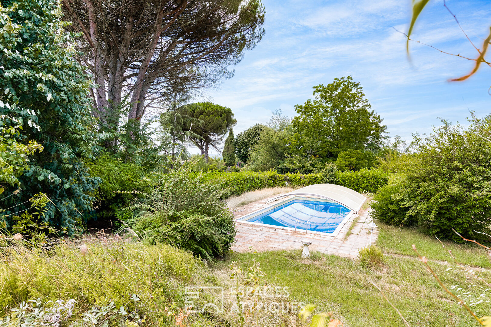Architect-designed house from the 70s, 10 minutes from ALBI