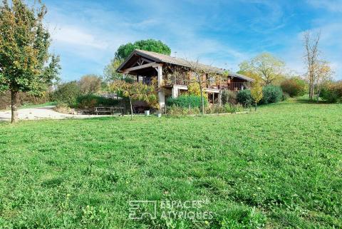 En pleine nature, propriété de caractère avec trois habitations et piscine
