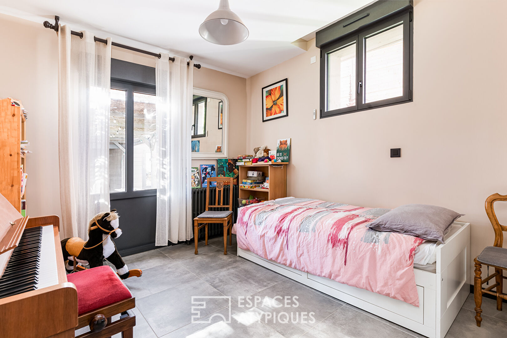 Charmante maison de ville rénovée avec jardin et piscine