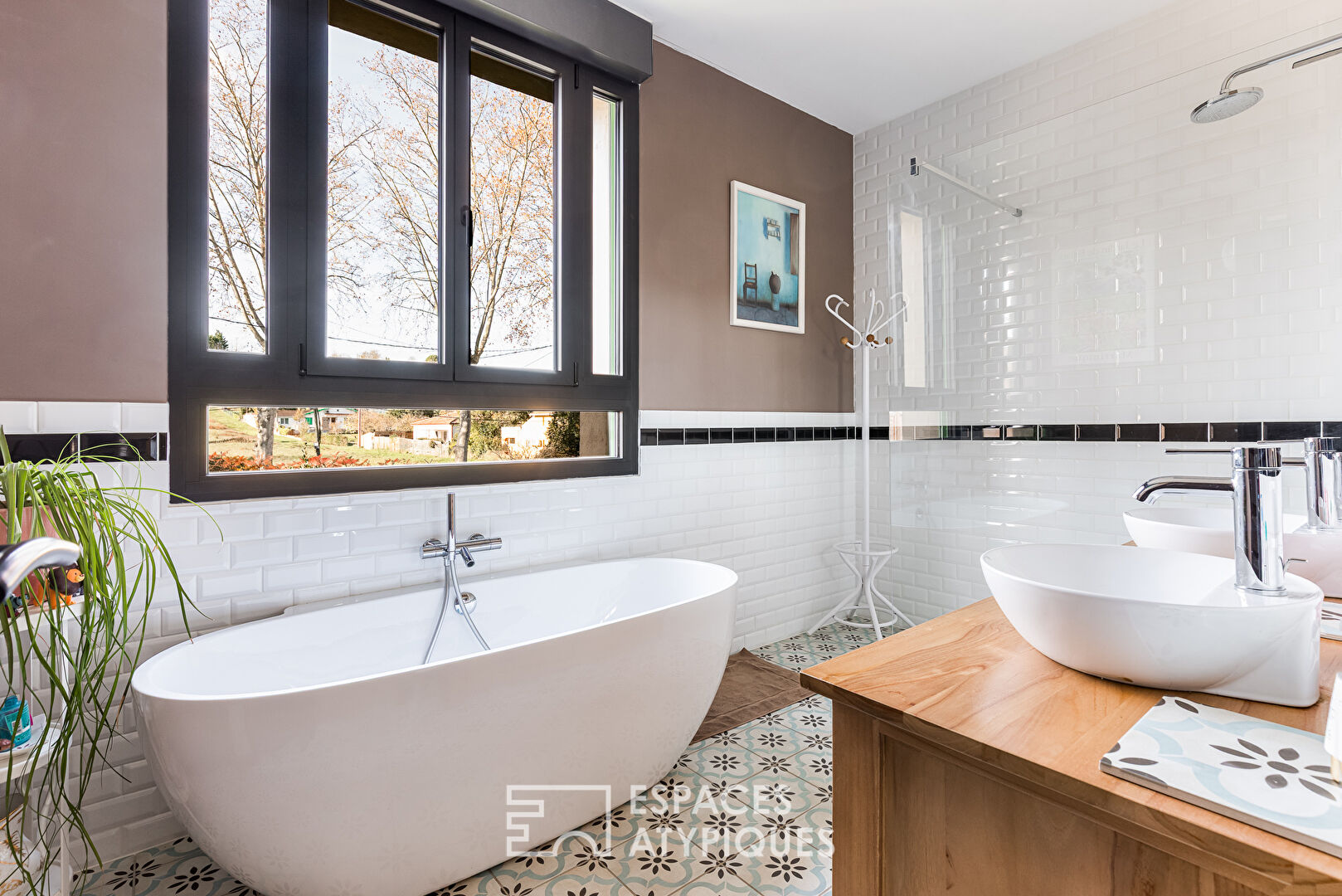 Charmante maison de ville rénovée avec jardin et piscine