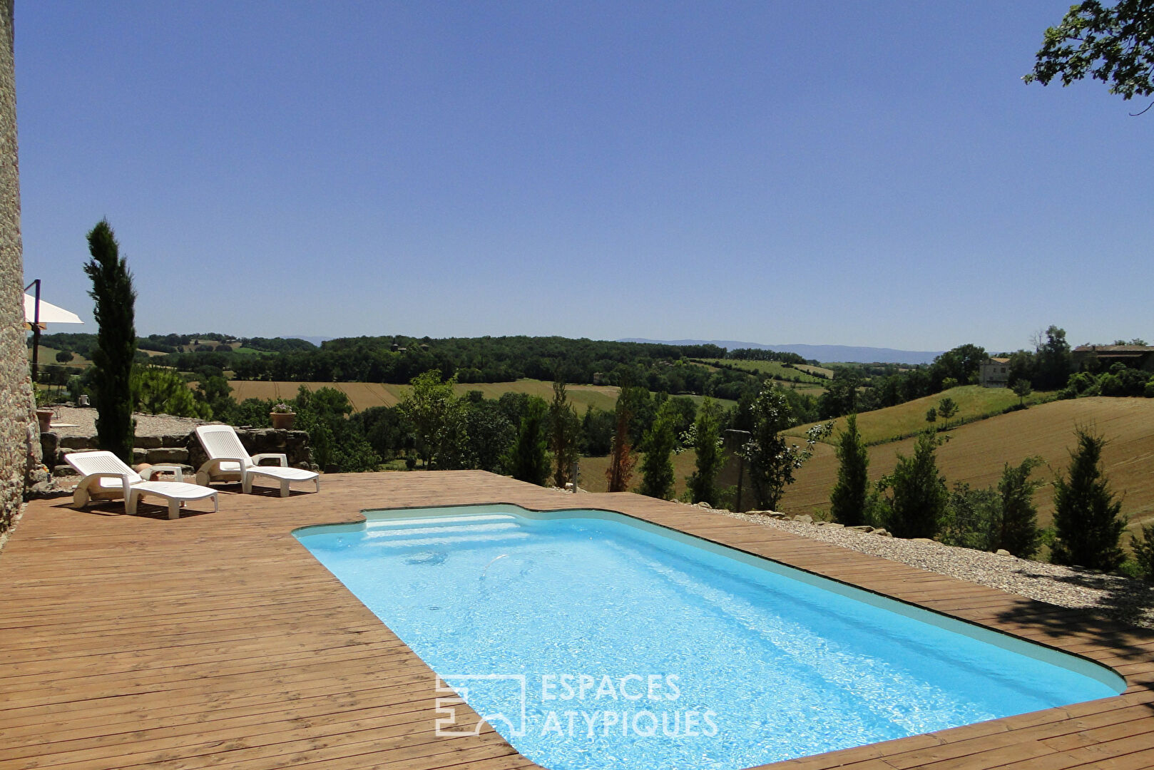 Belle propriété avec piscine et vue imprenable