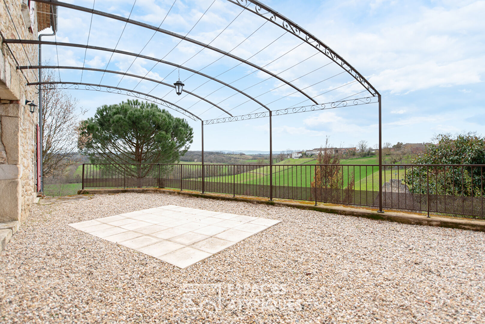 Belle propriété avec piscine et vue imprenable
