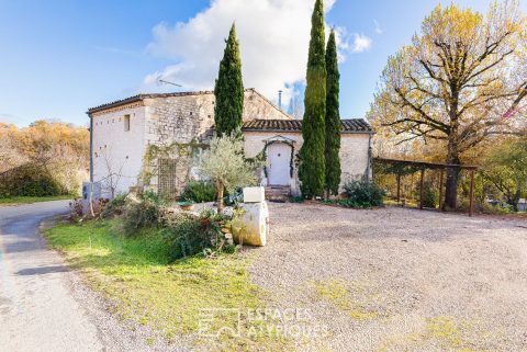 Bâtisse atypique rénovée au coeur du triangle d’Or