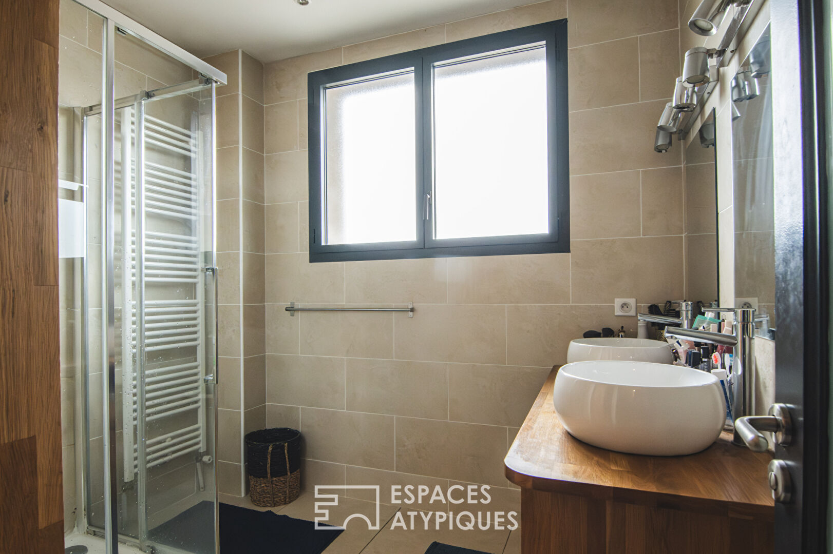 Maison de ville rénovée avec garage et jardin à ALBI