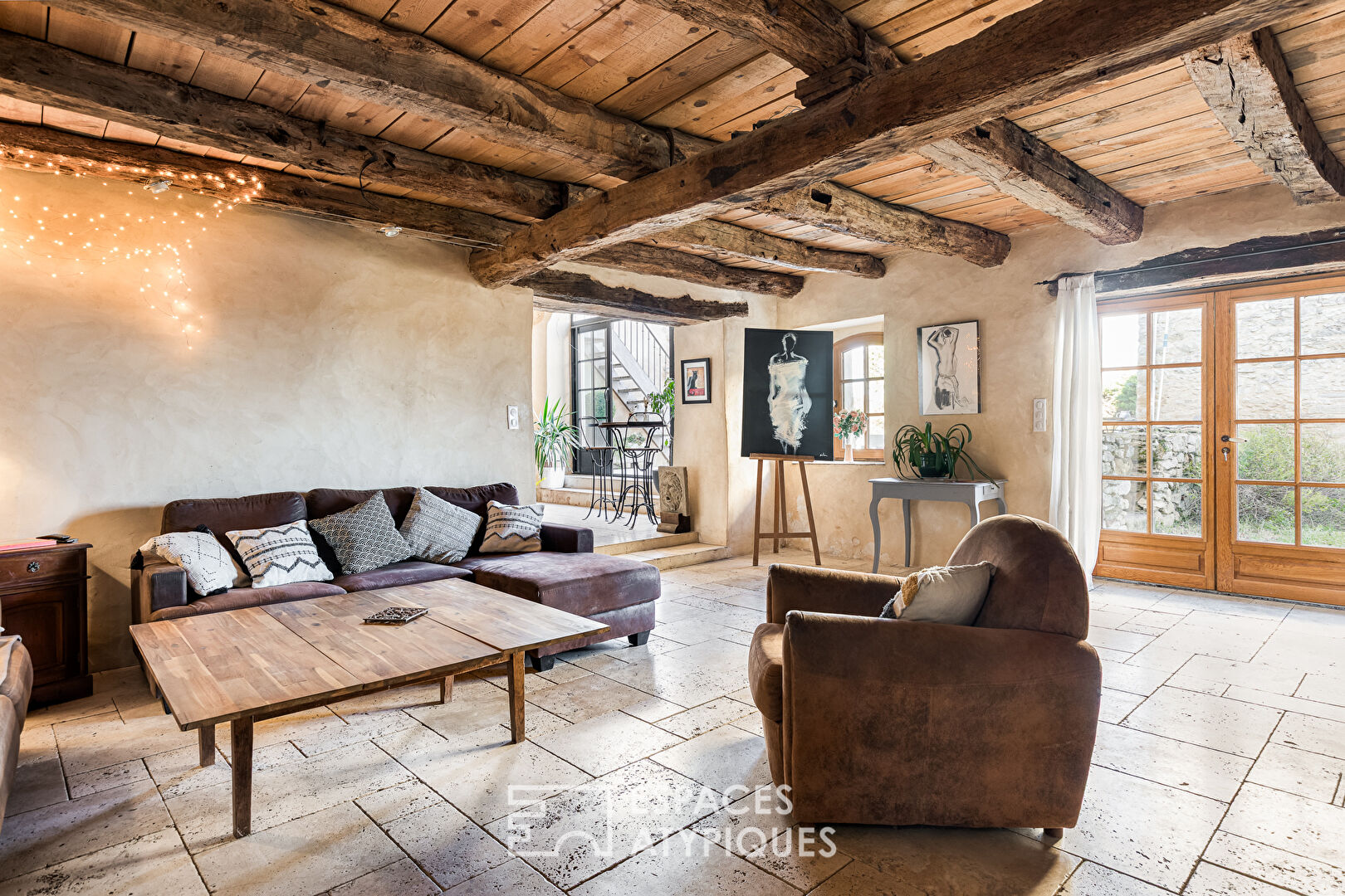 Propriété à l&rsquo;âme vigneronne, avec piscine et pigeonnier