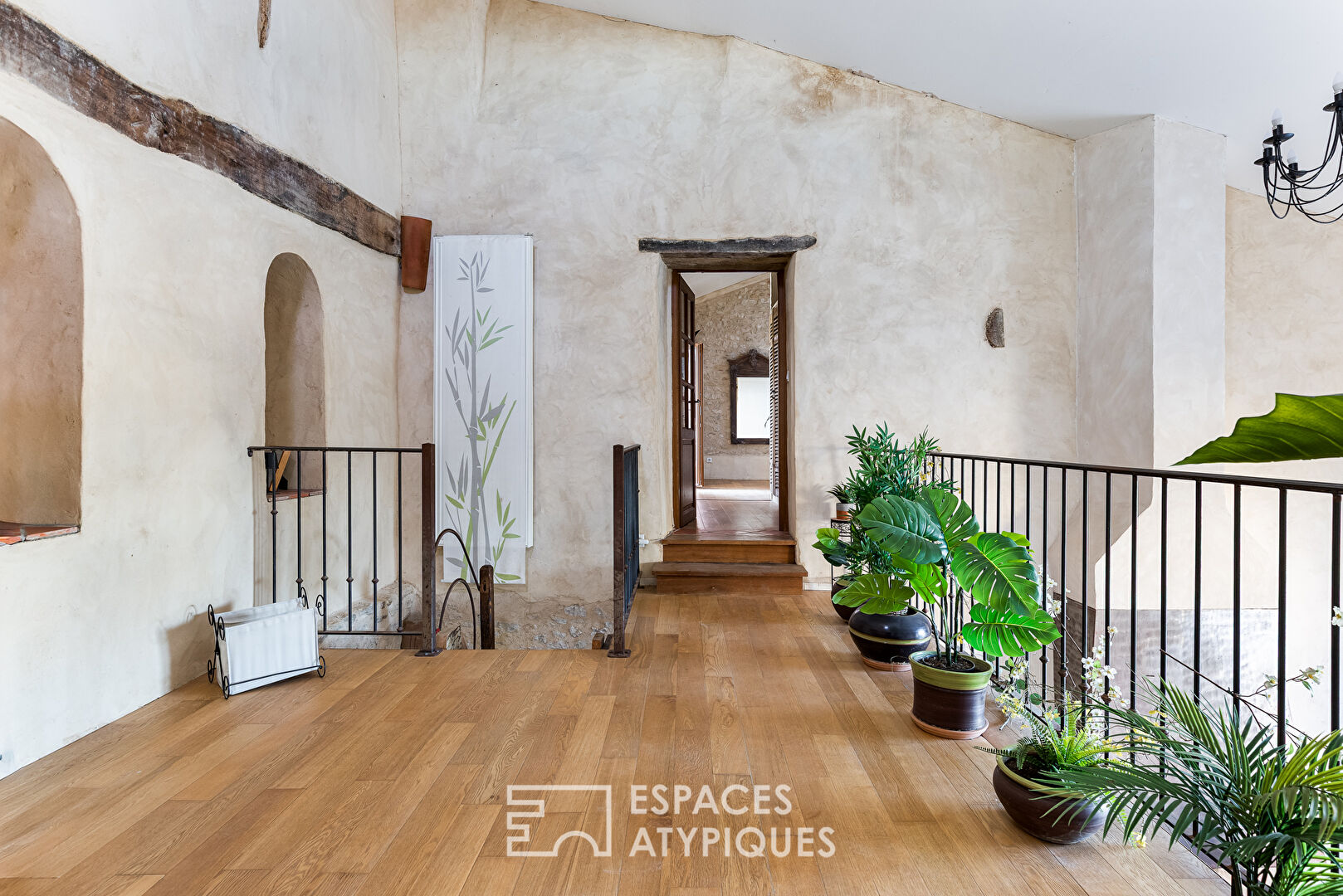 Propriété à l&rsquo;âme vigneronne, avec piscine et pigeonnier