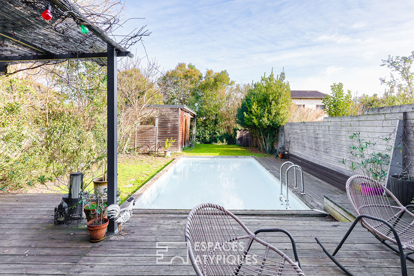 Beautiful family city car with swimming pool