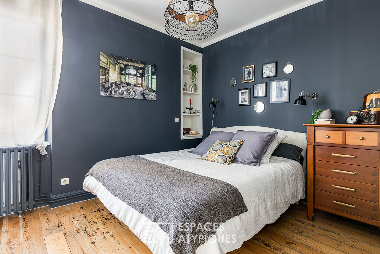 Beautiful family city car with swimming pool