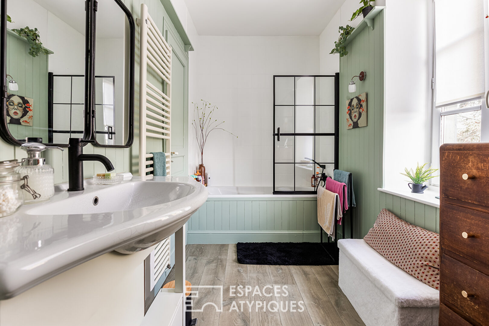 Beautiful family city car with swimming pool