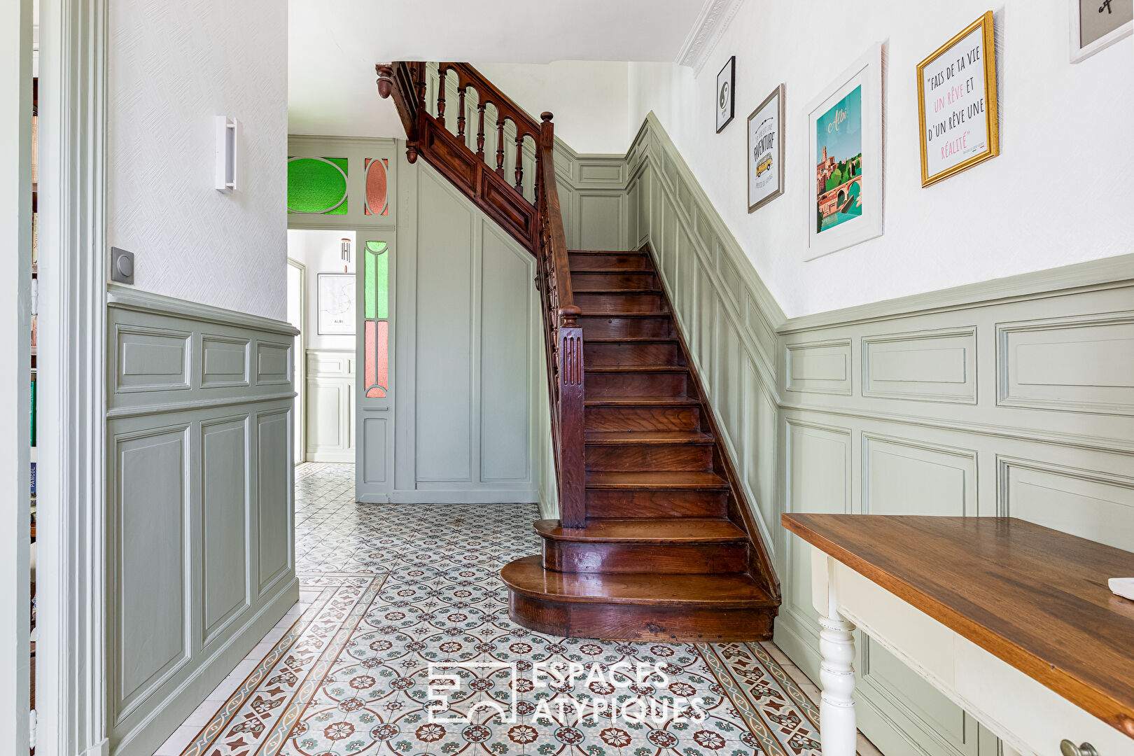 Élégante maison de ville des années 1900 avec piscine