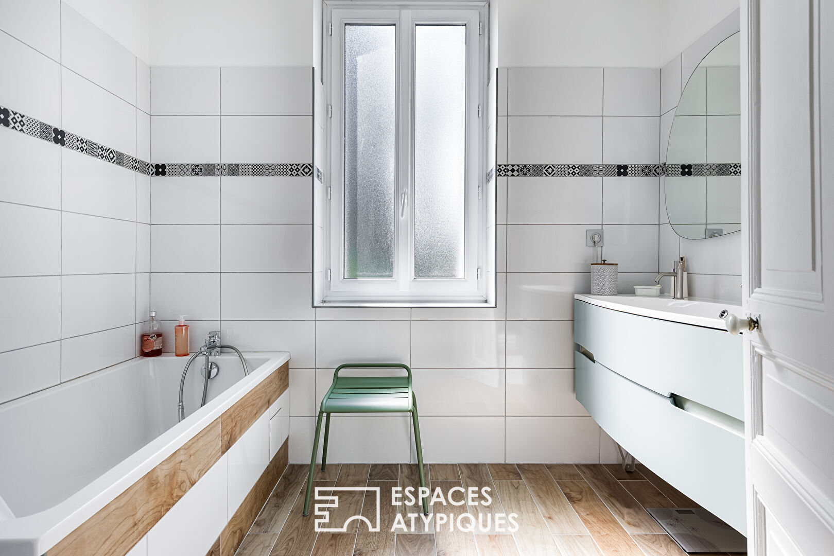 Élégante maison de ville des années 1900 avec piscine