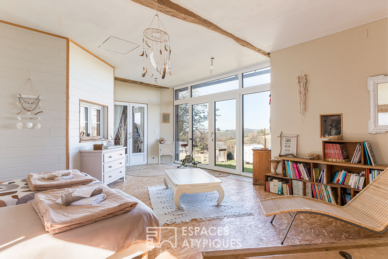 Charmant ensemble immobilier avec gîtes en pleine campagne tarnaise