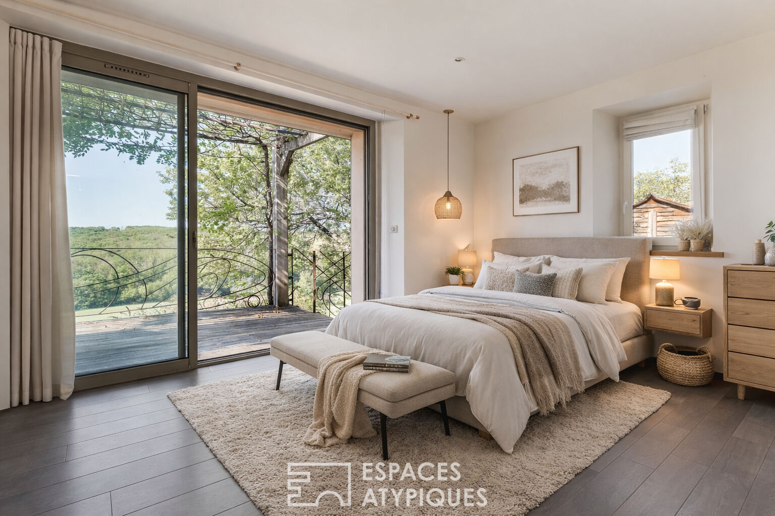 Écrin confidentiel aux portes de la forêt de Grésigne